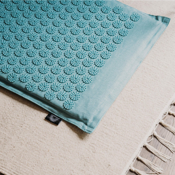 Acupressure mat, pillow and bag set, aqua
